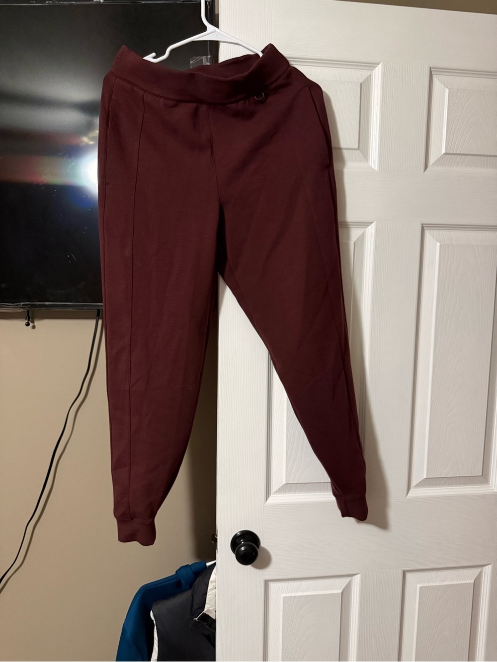 Women’s Nike 24.7 Burgundy Jogger Sweatpants